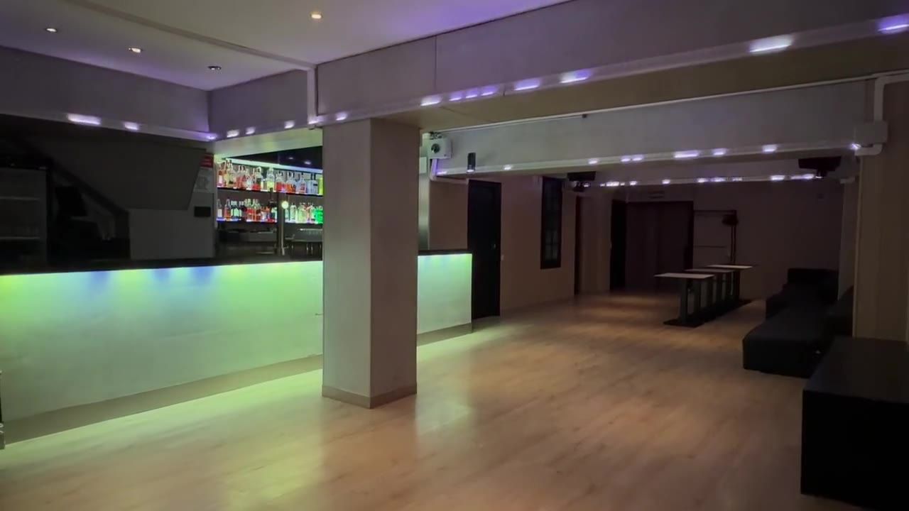 Sala Fontana con iluminación LED: ambiente verde